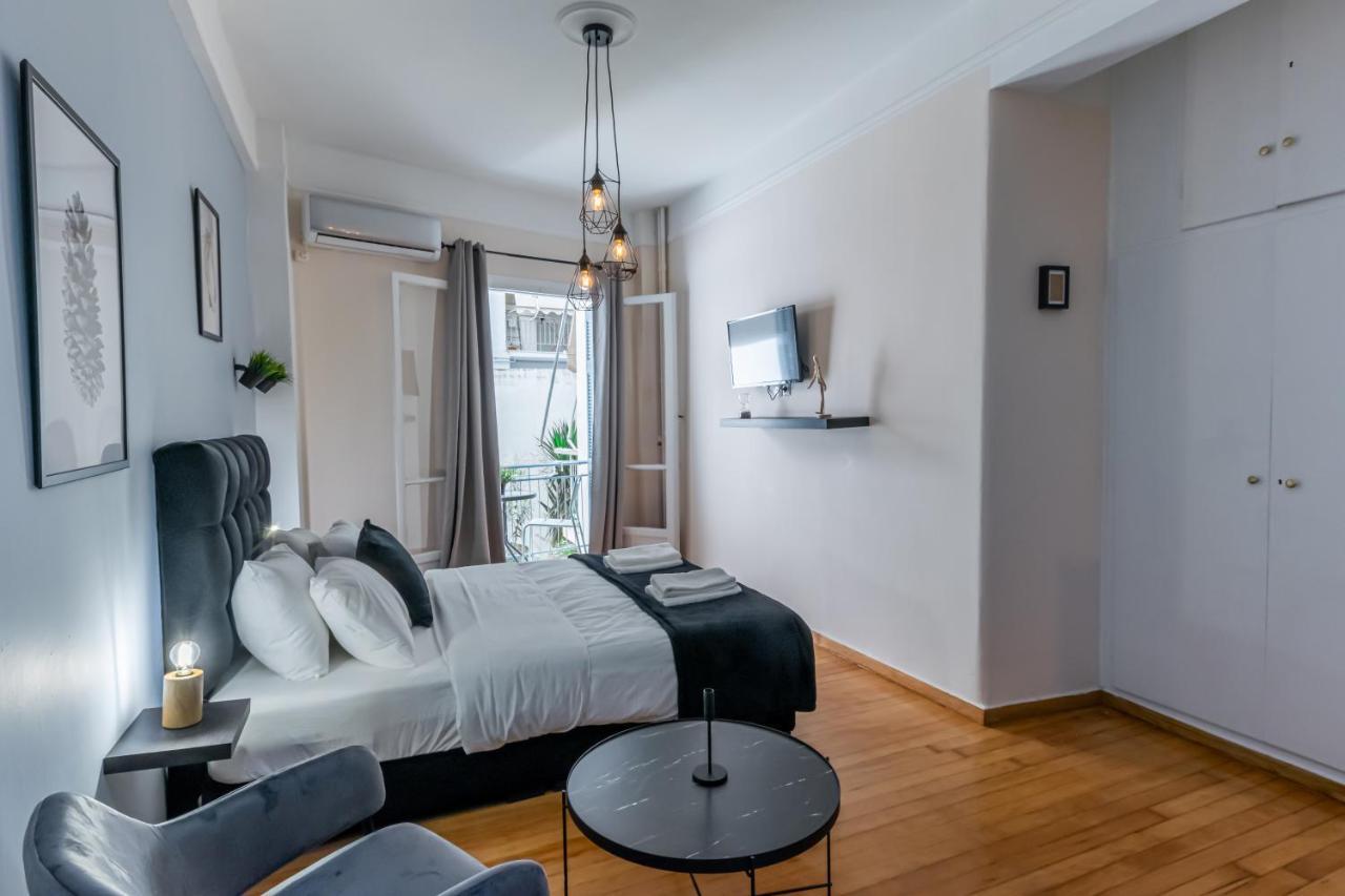 Couple Getaway With Queen Bed Lägenhet Aten Exteriör bild