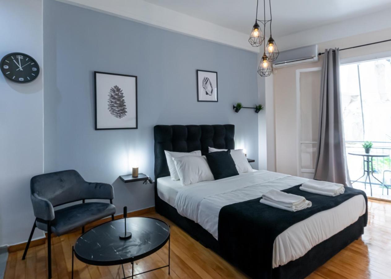 Couple Getaway With Queen Bed Lägenhet Aten Exteriör bild